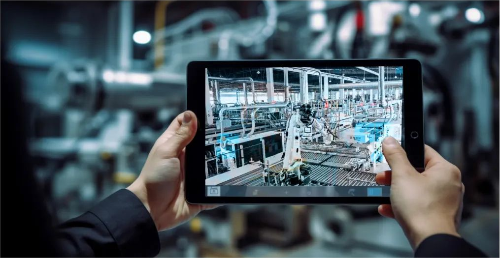 Smart factory er et nyt trin i informationsudviklingen af ​​den første generations fabrik.