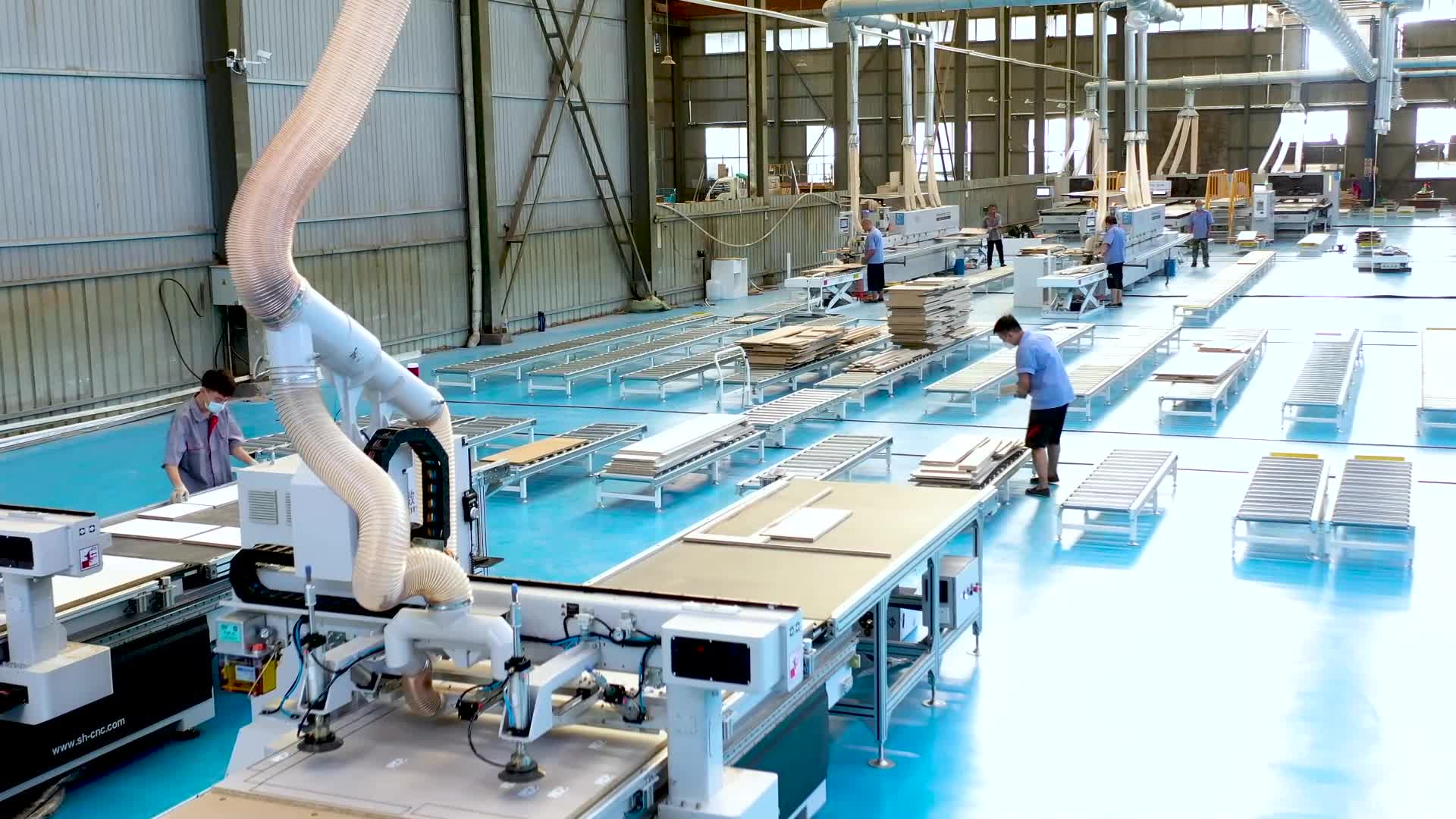 Excitech CNC innoverer kontinuerligt i automatiseret og intelligent produktion.